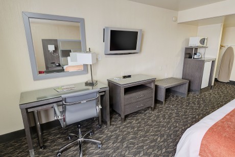 Bonanza Inn Guestrooms - Room Amenities