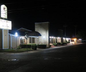 Bonanza Inn Yuba City at Night - Entry to Bonanza INN YC