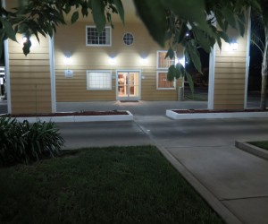 Bonanza Inn Yuba City at Night - Lobby entrance at Bonanza Inn